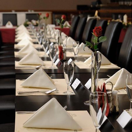 Hotel Zlata Stika Παρντούμπιτσε Εξωτερικό φωτογραφία