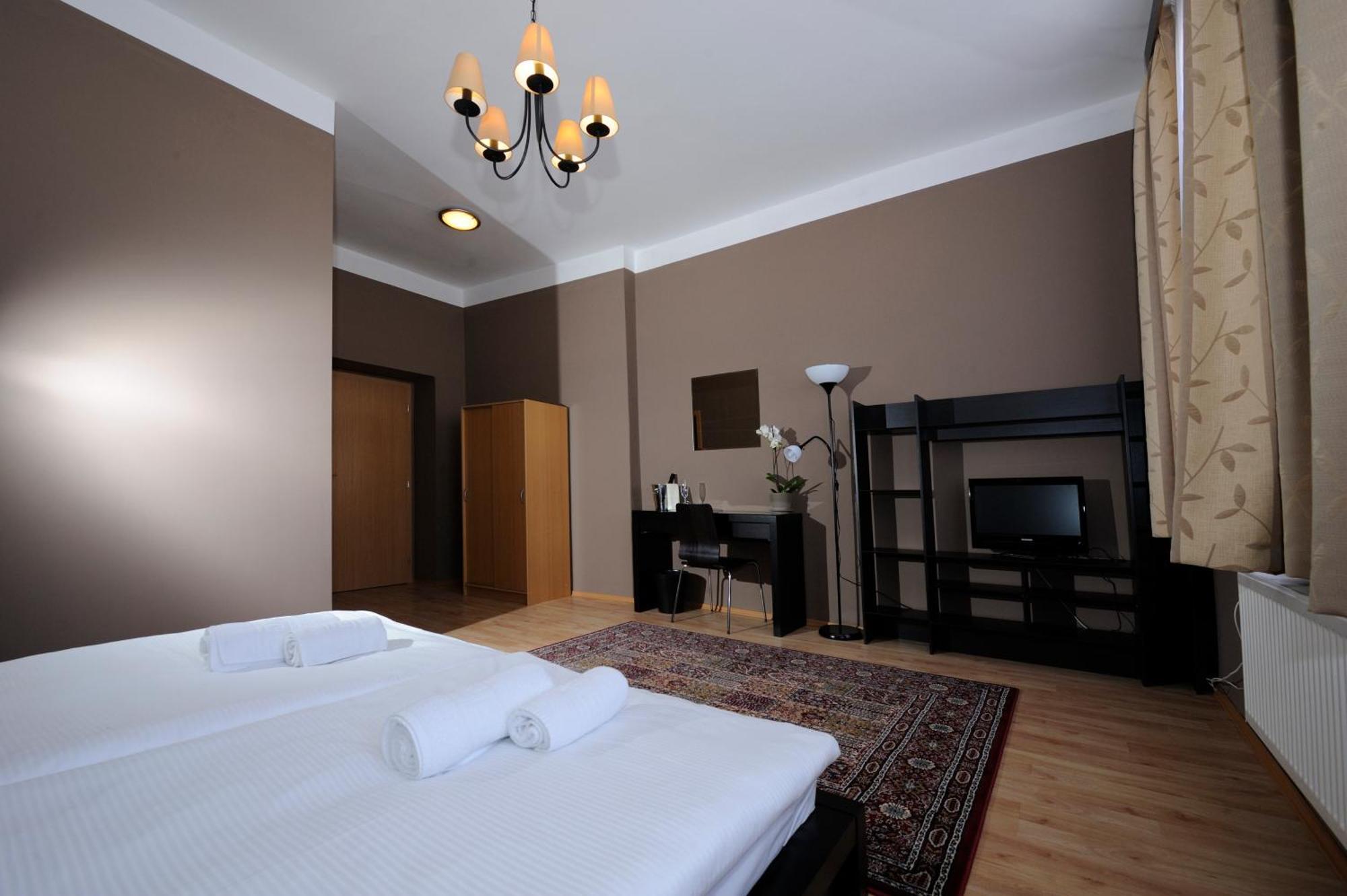 Hotel Zlata Stika Παρντούμπιτσε Δωμάτιο φωτογραφία