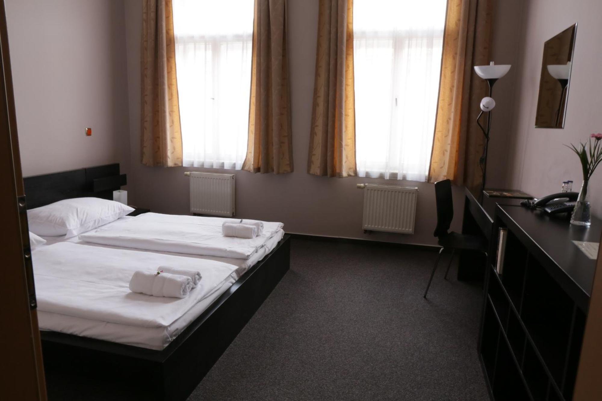 Hotel Zlata Stika Παρντούμπιτσε Εξωτερικό φωτογραφία